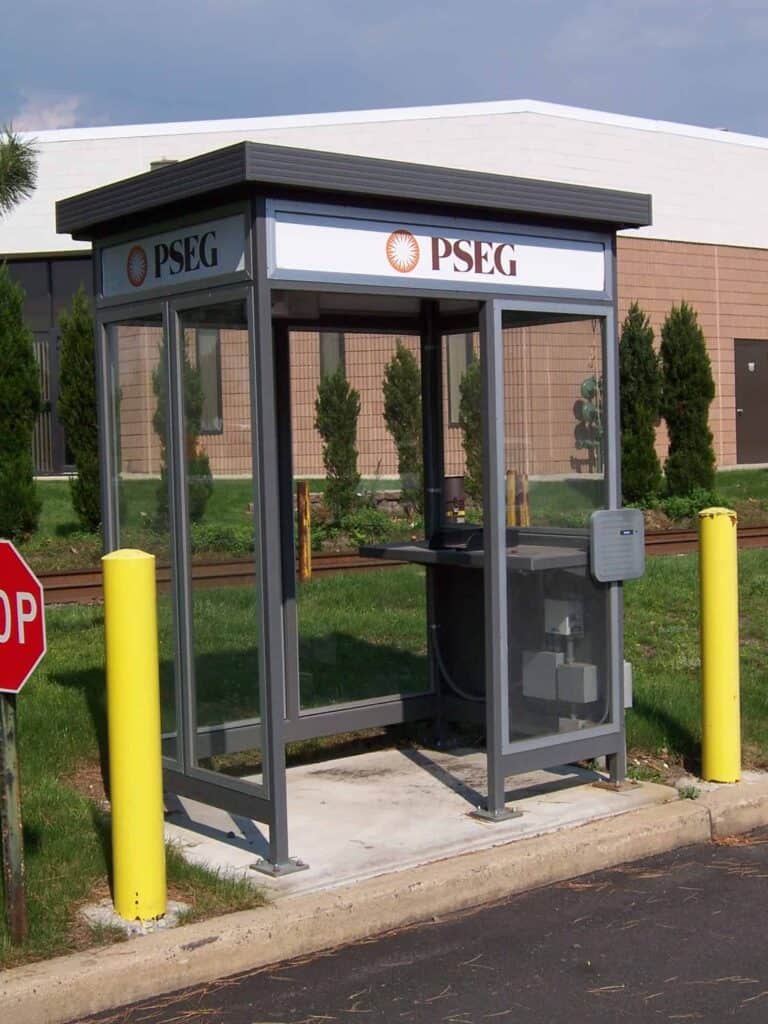 PSEG outdoor equipment shelter